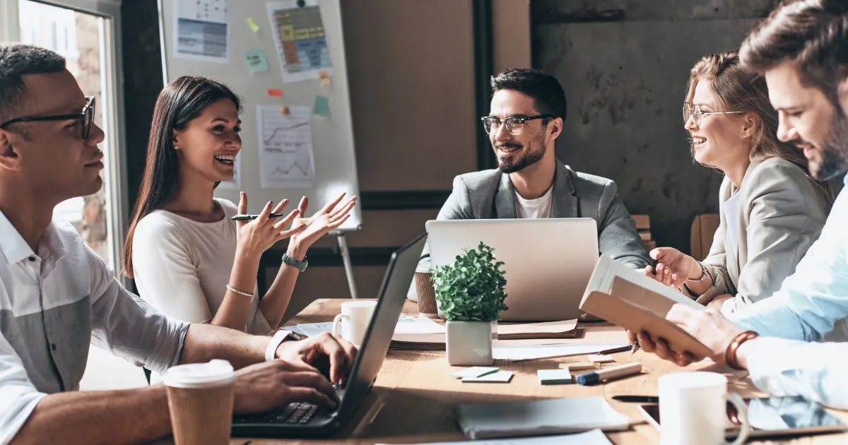 Projektteam bei einer Besprechung